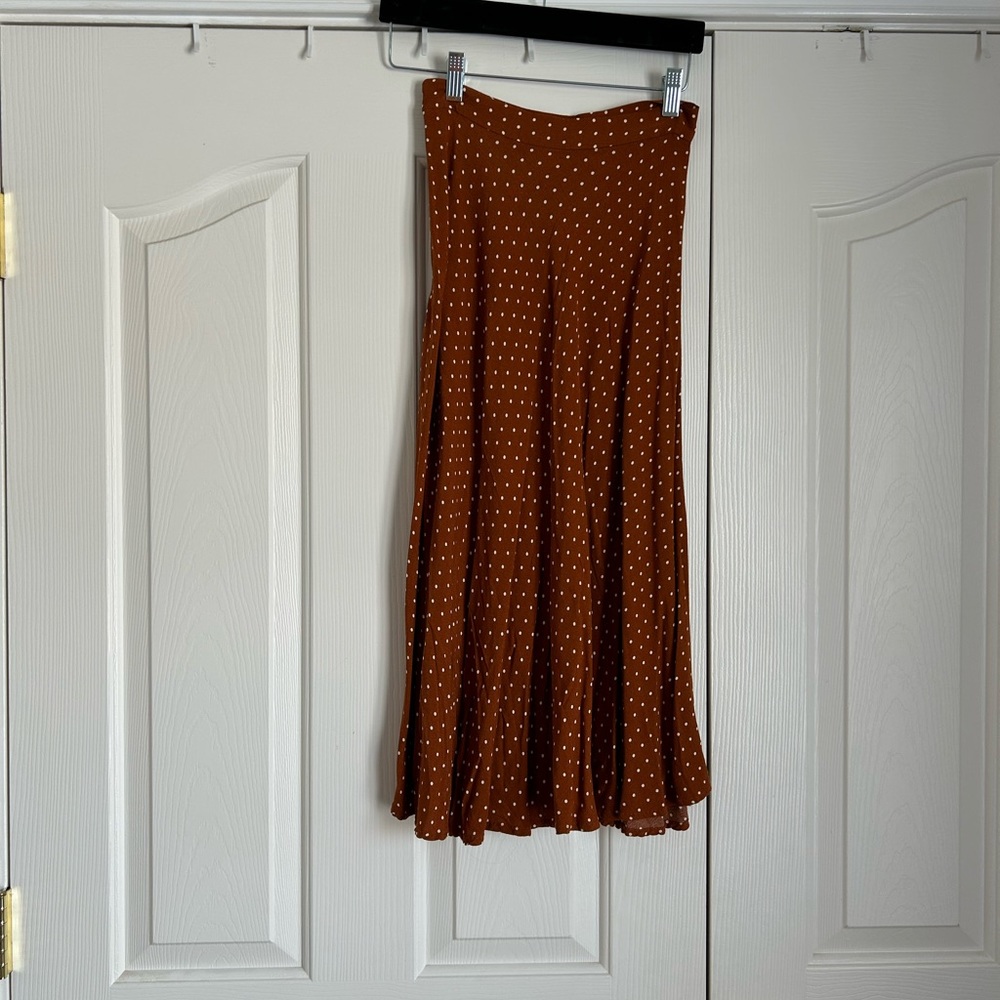 H&M brown polka dot midi skirt